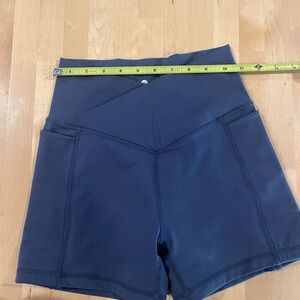 Senita Shorts w/ Pockets